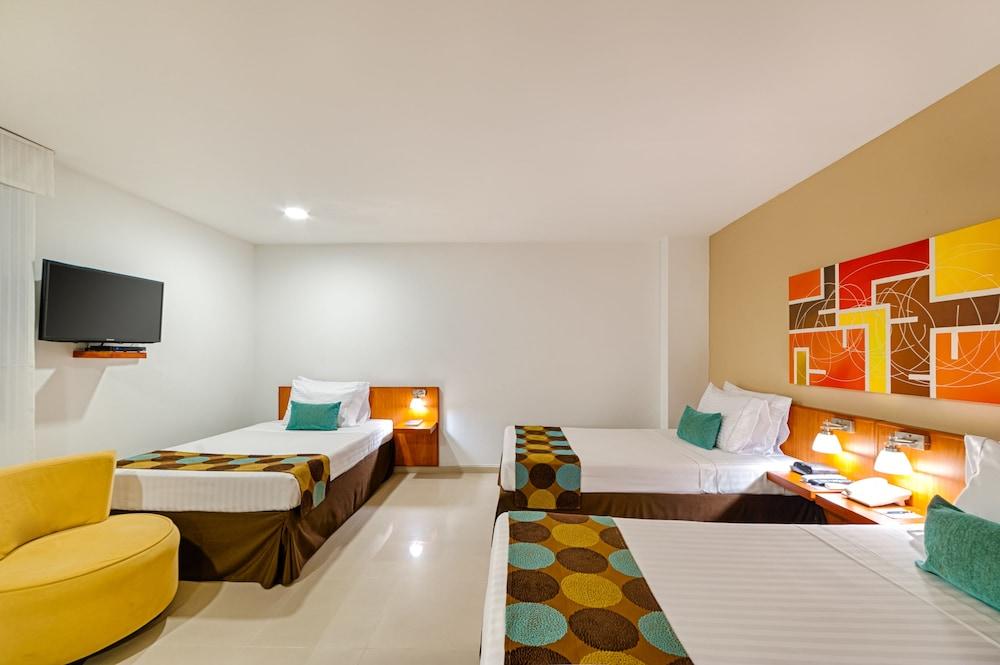Hotel Ms Chipichape Plus Кали Екстериор снимка