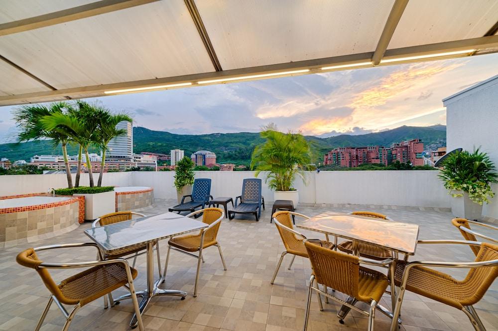 Hotel Ms Chipichape Plus Кали Екстериор снимка