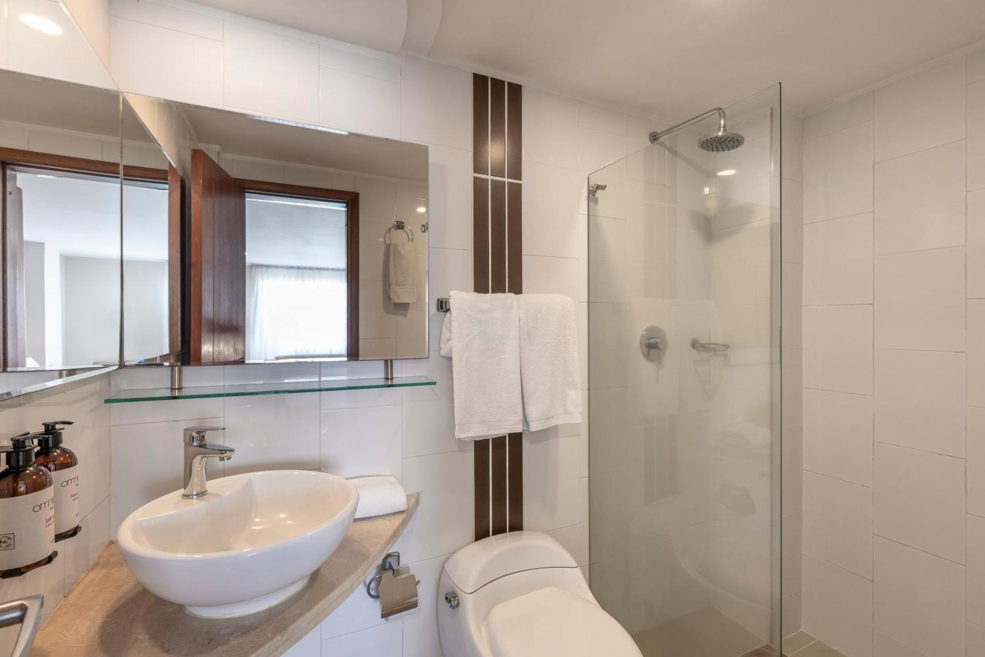 Hotel Ms Chipichape Plus Кали Екстериор снимка