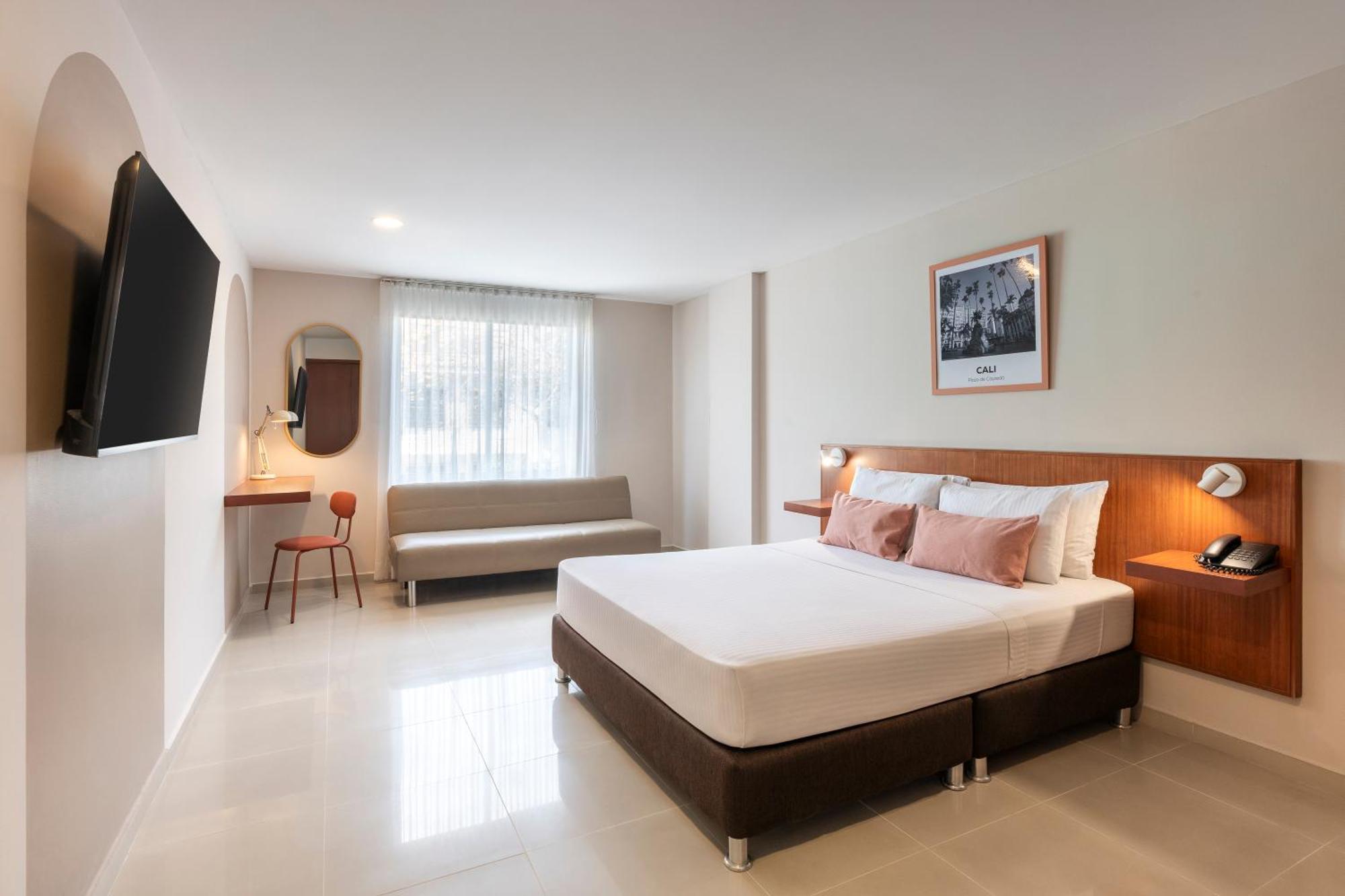 Hotel Ms Chipichape Plus Кали Екстериор снимка