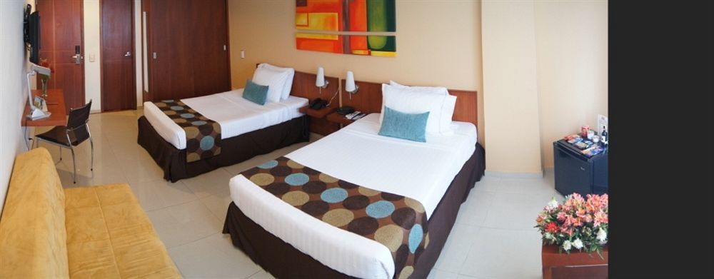 Hotel Ms Chipichape Plus Кали Екстериор снимка